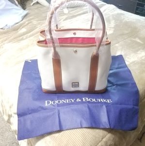 Dooney & Bourke Purse